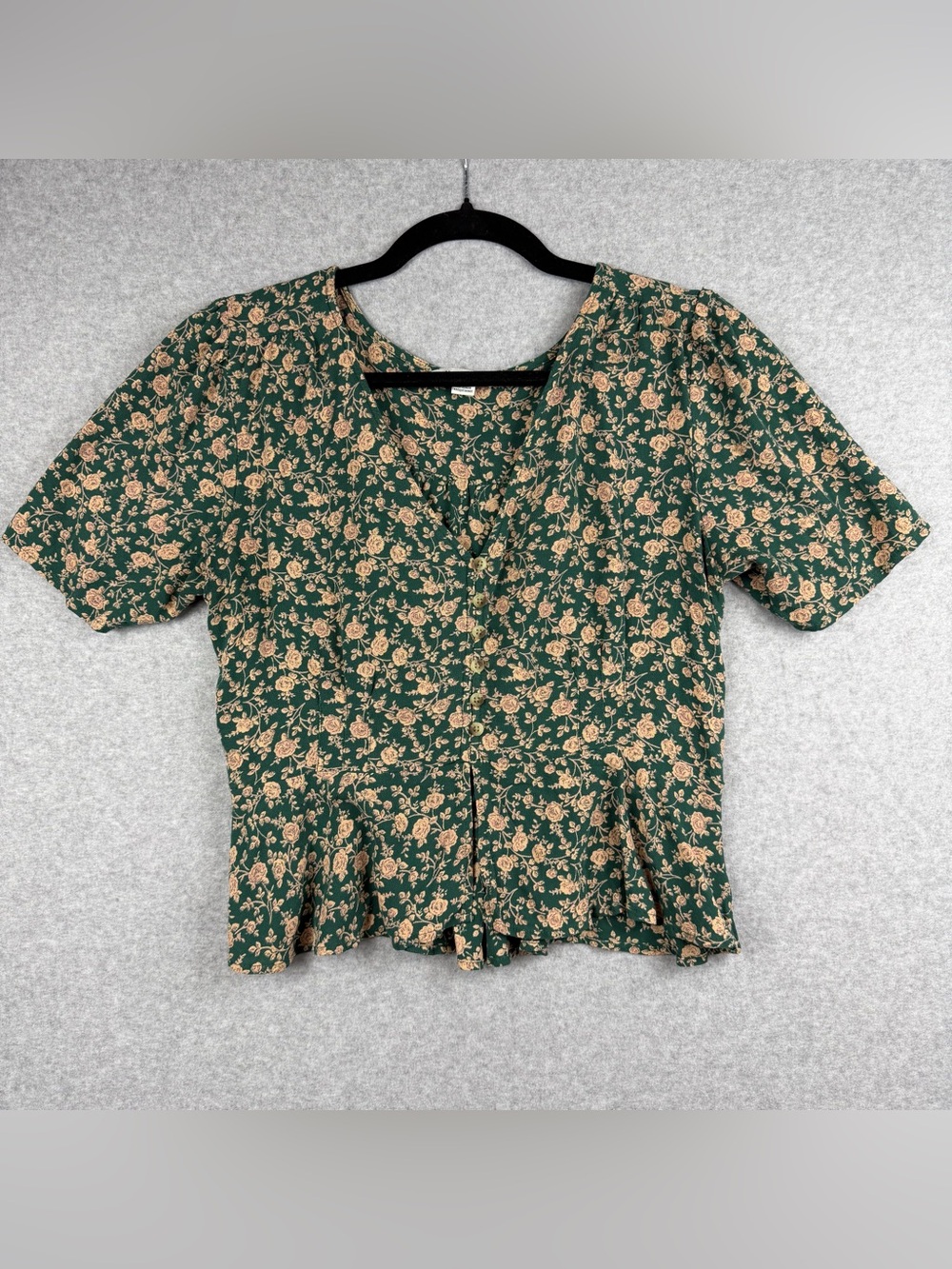 American Eagle Outfitters Green Floral Button-Front Peplum Top